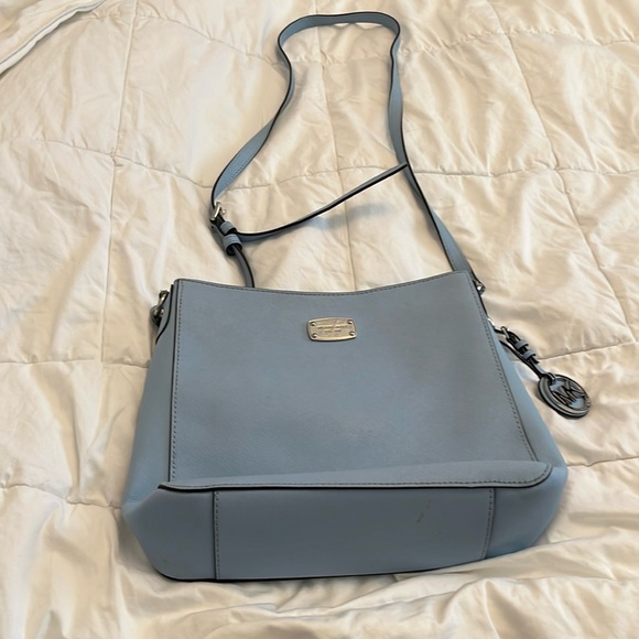 Beautiful shoulder bag/crossbody in beautiful sky blue...